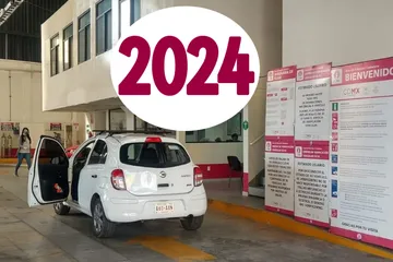 Foto de un Centro de Verificación Vehicular cuyo calendario de 2024 ya fue revelado.