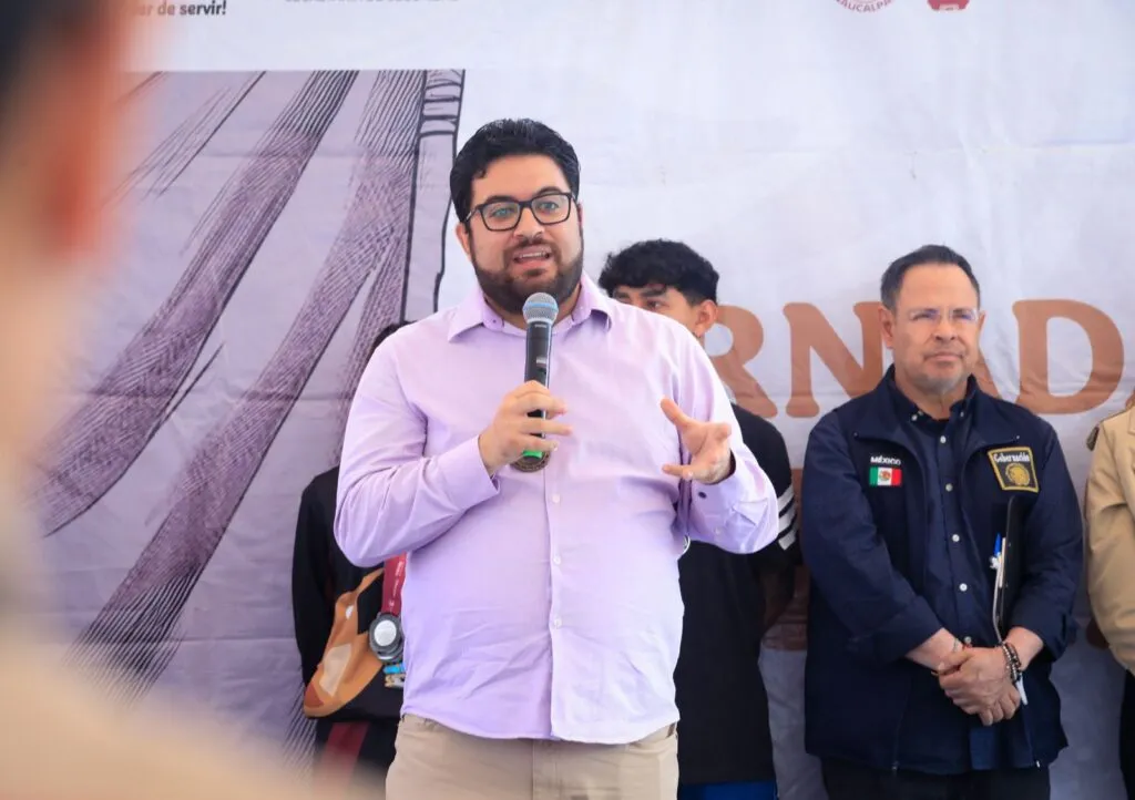 Con huellas de la transformación, se rehabilita e ilumina el parque y deportivo el Tepetatal