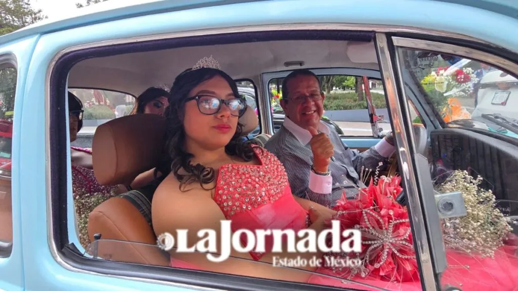 DIF Toluca y Ayuntamiento apadrinan a 157 quinceañeras