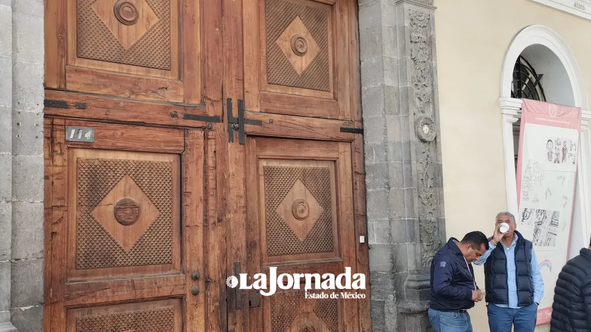UAEMéx: Sesionan directores a puerta cerrada para abordar elección de Rectora