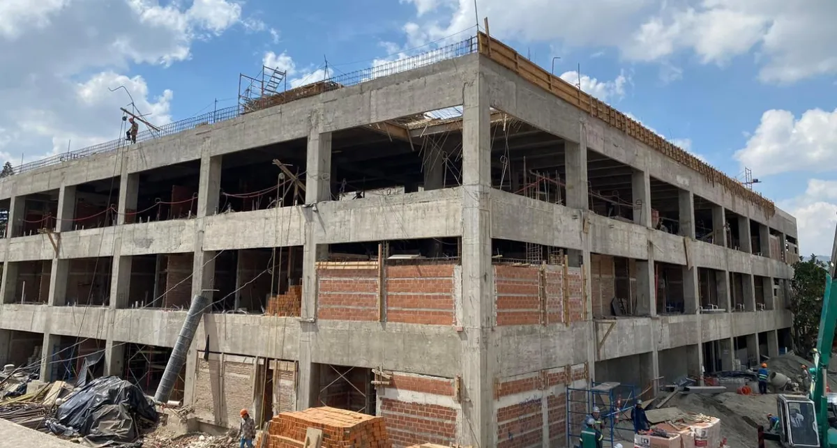 Ecatepec: Avanza reconstrucción de Unidad de Medicina Familiar No.93