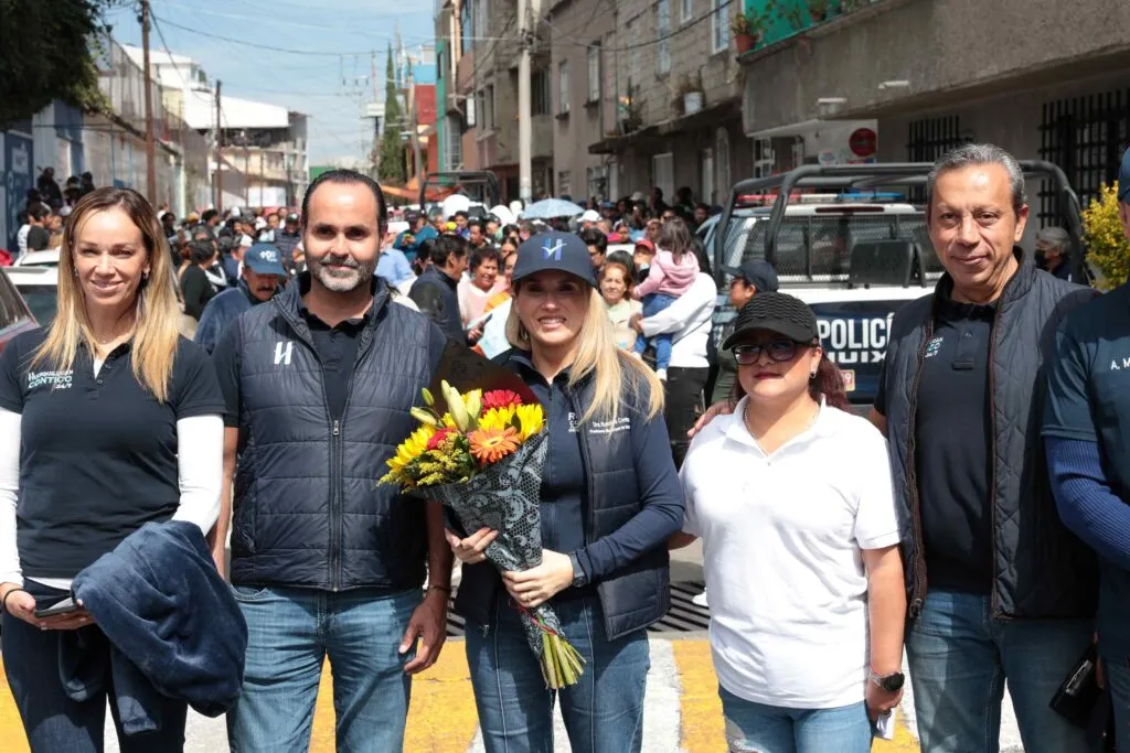 Huixquilucan rehabilita vialidad en San Fernando para mejorar el tránsito