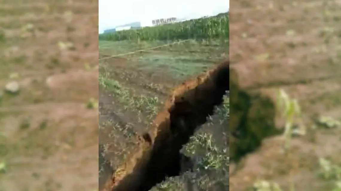 Cocotitlán: vecinos emiten alerta por aparición de grieta