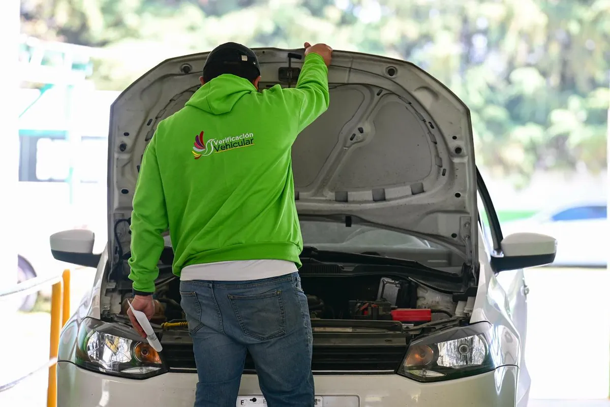 Amplían plazo de verificación vehicular en Edomex para vehículos con terminación de placa 9 o 0