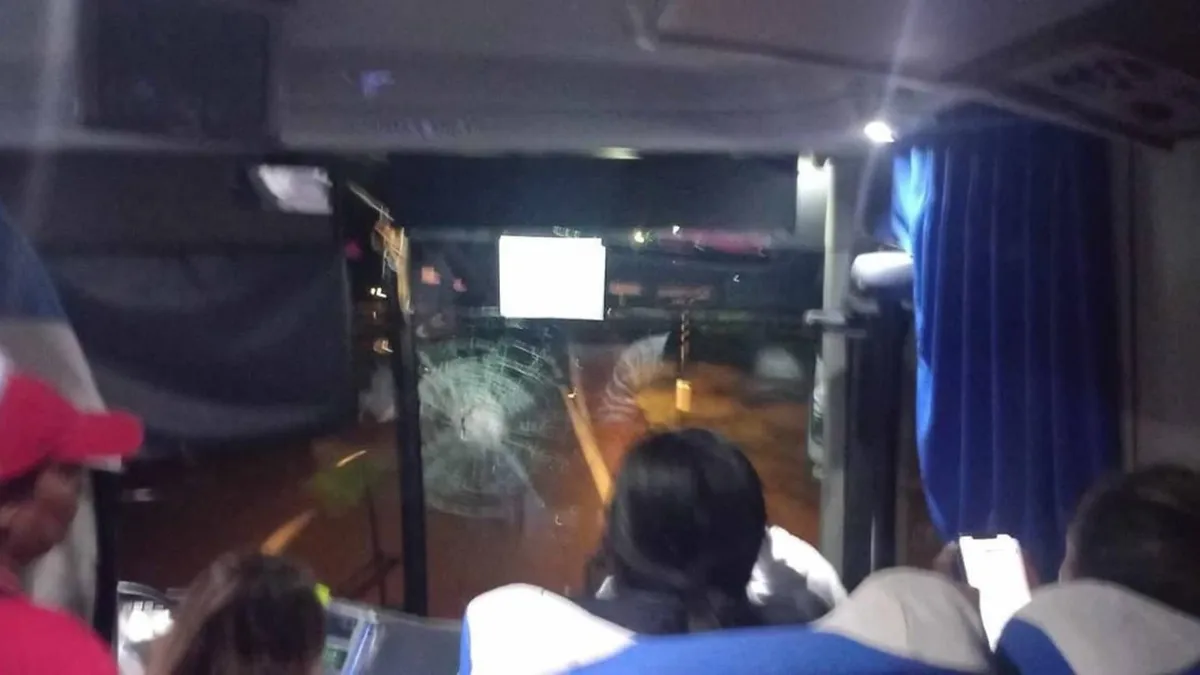 Vándalos apedrean autobuses en la México-Pirámides