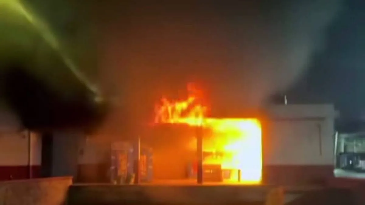 Incendio en Mercado de Ecatepec (video)