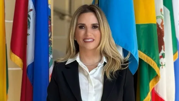 Romina Contreras presenta el Complejo Rosa Mística ante la OEA y líderes de 34 países