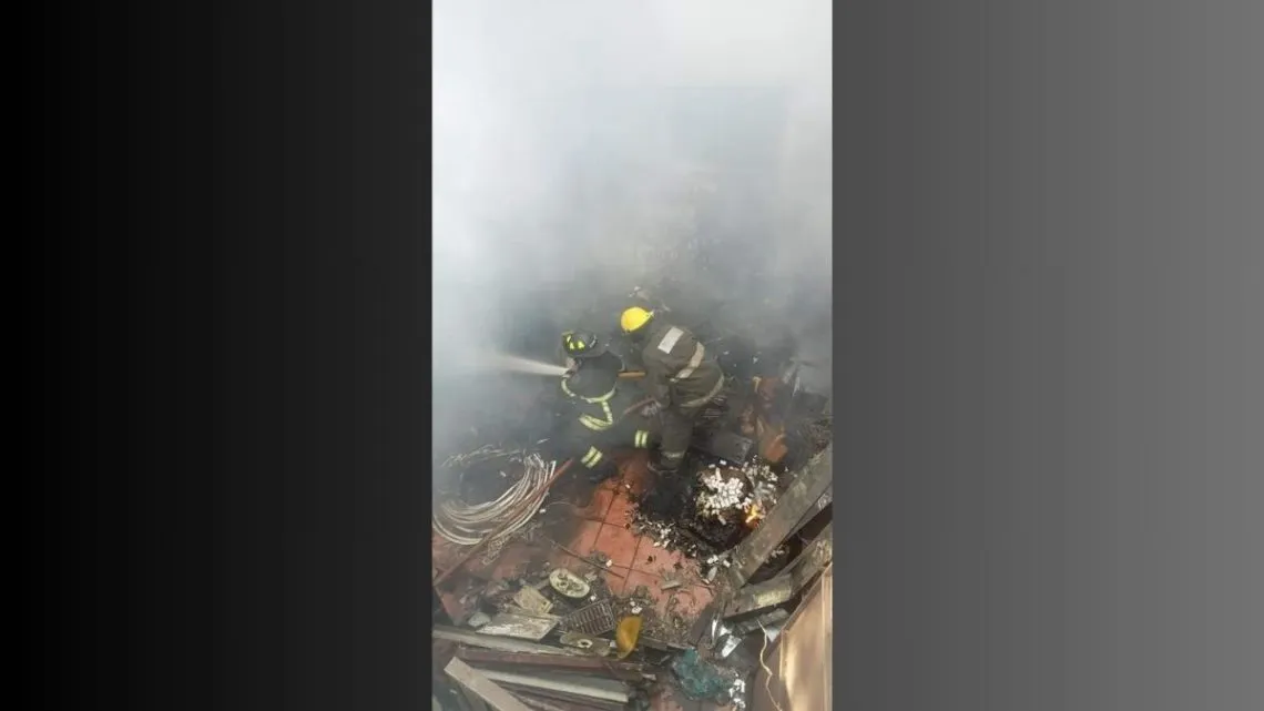 Naucalpan: Se incendia una vivienda en las Américas