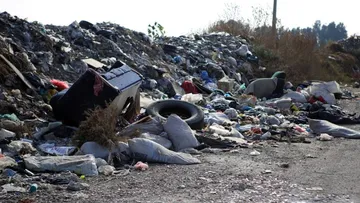 Proponen imponer trabajo social a quien reincida en tirar basura en Edomex