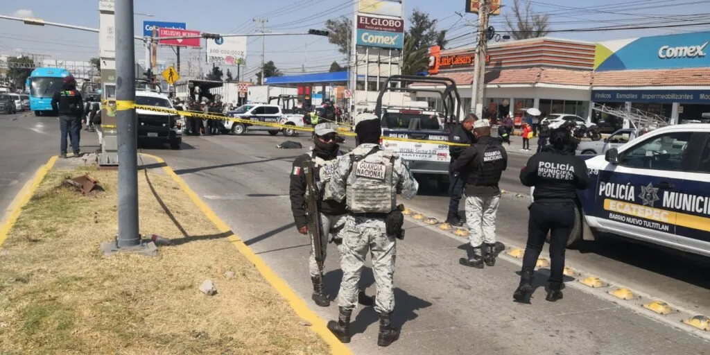 Muere motociclista tras ser arrollado por unidad de la Guardia Nacional en Coacalco