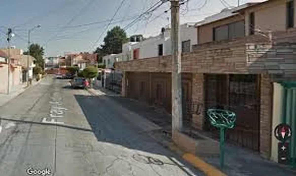 Falsos inspectores entran a robar armados a domicilios de Naucalpan