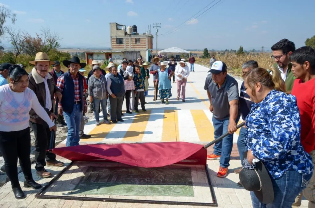 Recupera Almoloya de Juárez caminos olvidados y mejora la movilidad en comunidades alejadas
