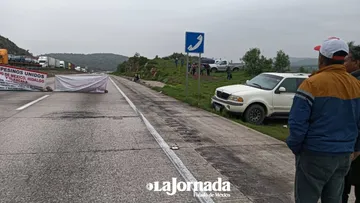 Se mantiene bloqueo de ejidatarios en el Arco Norte