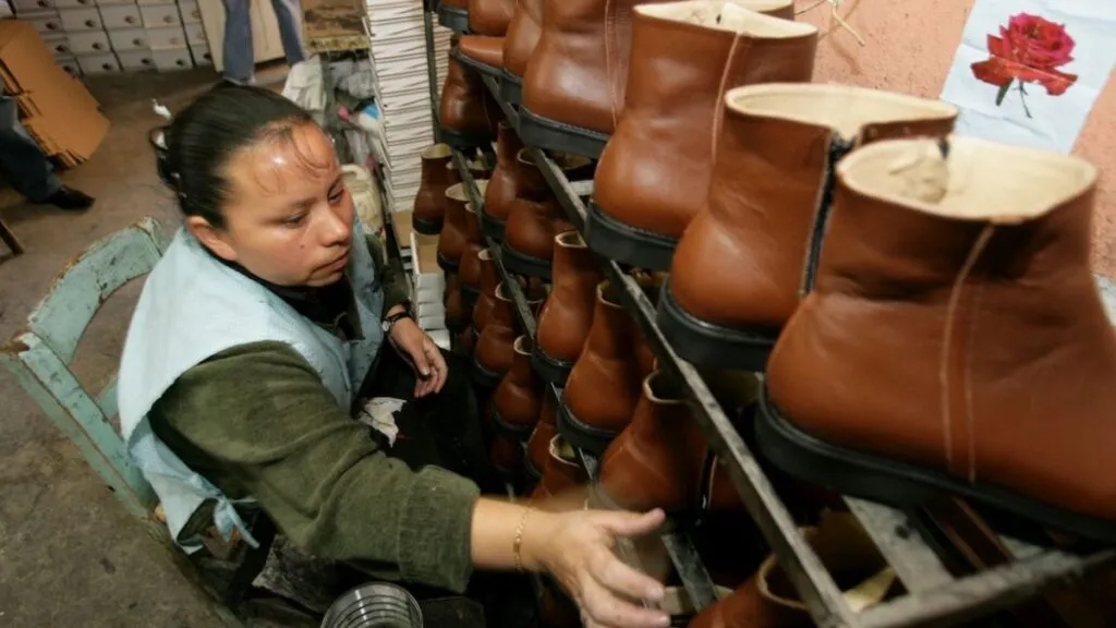 San Mateo Atenco impulsa exportación de calzado, solo el 30% lo hace