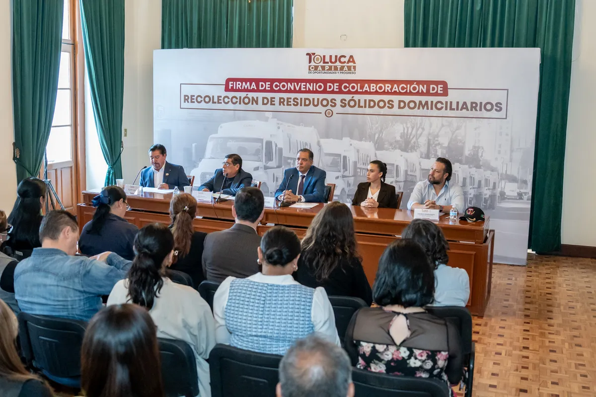 Firma Ricardo Moreno convenio histórico con Central de Abastos y anuncia alumbrado público renovado
