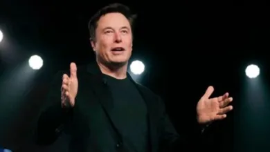 Tesla enfrenta caídas en ventas y acciones en medio de la salida de Musk como asesor de Trump.