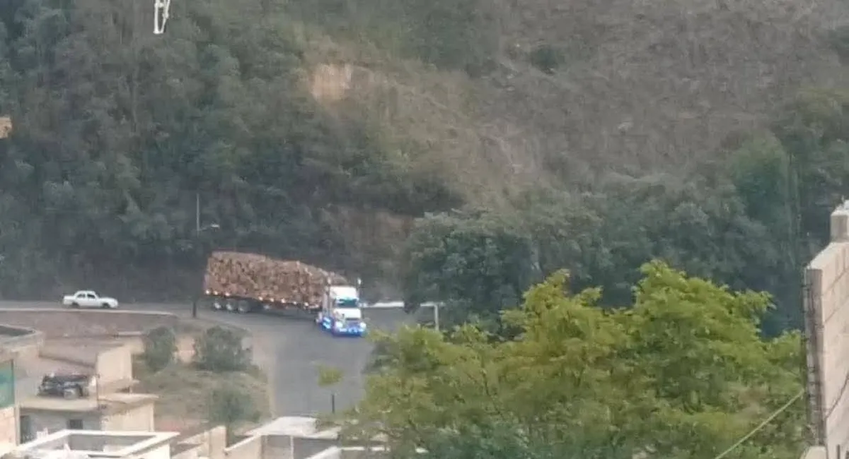 Acusan que las autoridades locales no han tomado acciones para frenar el ecocidio en los montes de Lerma.