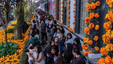 18 mil macetas de cempasúchil adornan calles y plazas de Toluca.