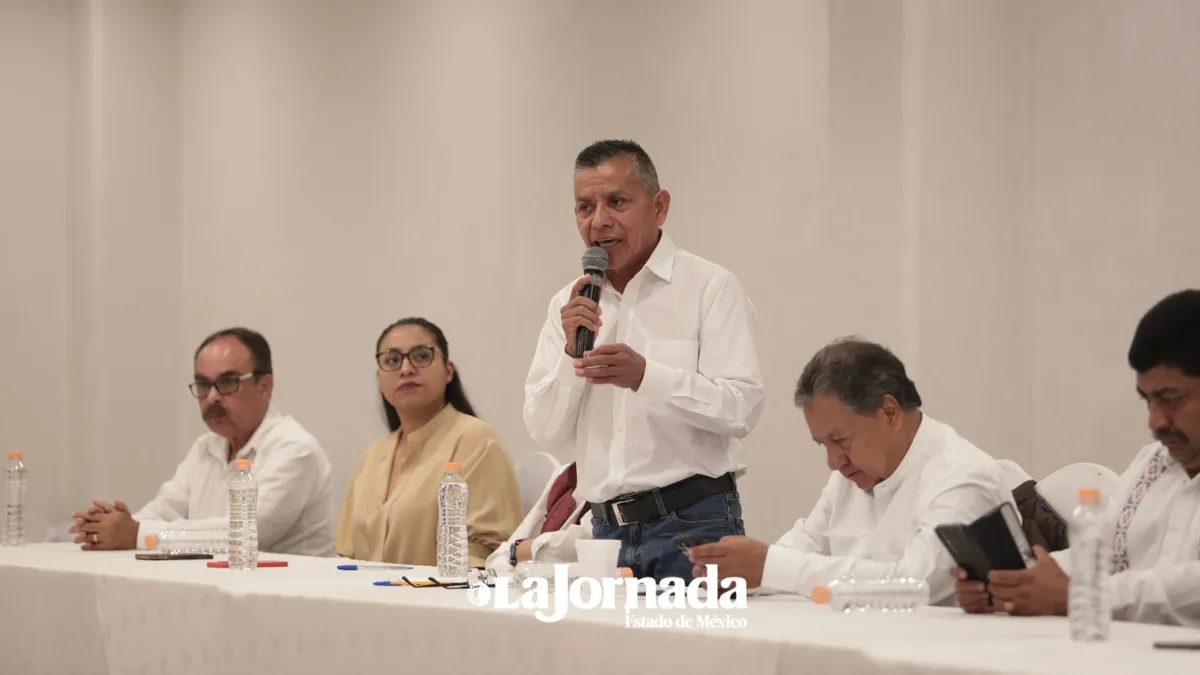Crisóforo Hernández anuncia su adhesión a la campaña de Delfina Gómez