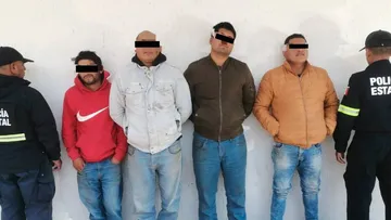 Joquicingo: Detienen a cuatro personas que transportaban madera ilegal