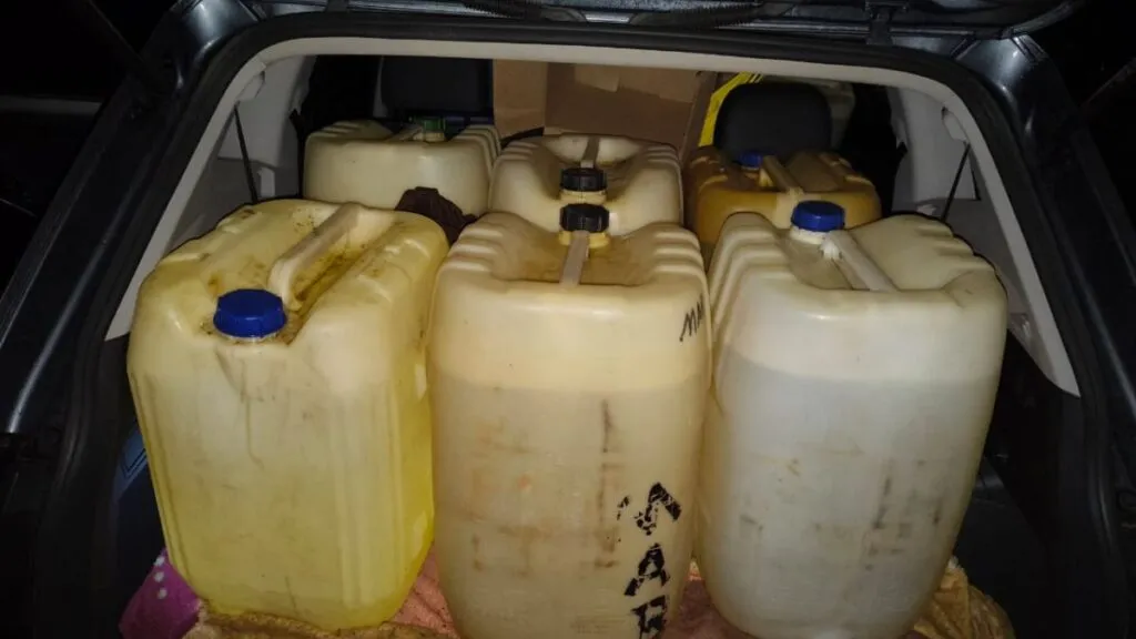 SSEM decomisa 400 litros de hidrocarburo, hay dos detenidos
