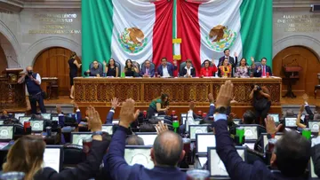 Congreso mexiquense abre último año legislativo; renueva directiva y Jucopo