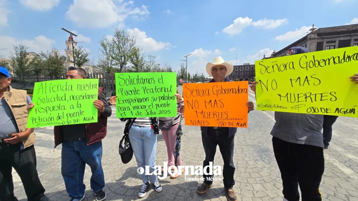 Habitantes de San Pablo Autopan exigen puente peatonal