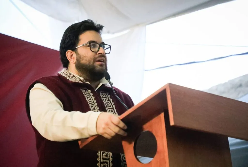 Gobierno de Naucalpan cumple y en tiempo récord reabre a la circulación la lateral del Periférico norte rehabilitado con concreto hidráulico