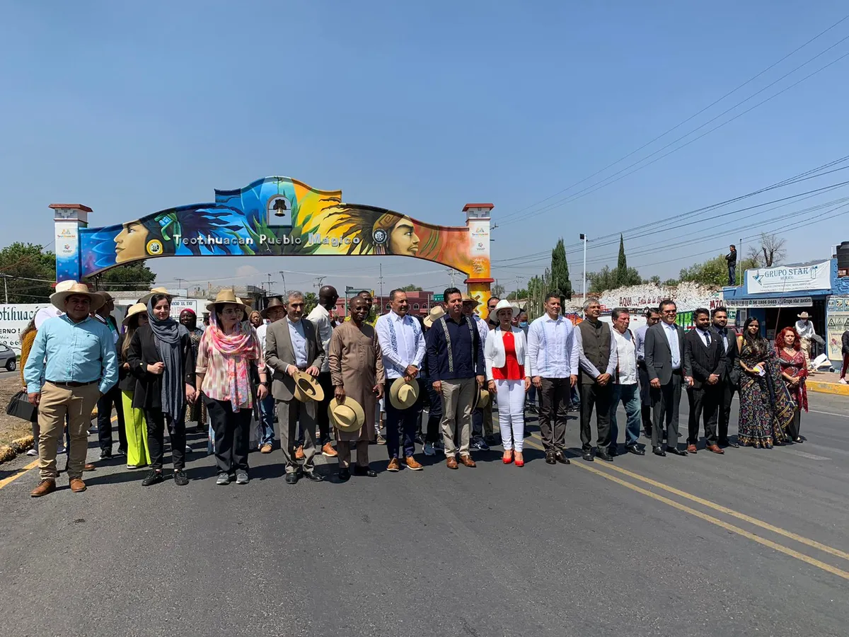 Inauguran Festival de la Obsidiana en Teotihuacán