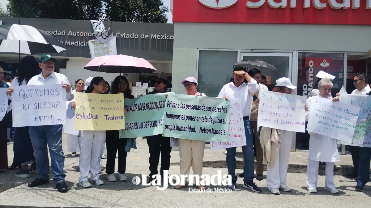 #Potrogate Facultad de Medicina de la Uaeméx se manifiesta contra el paro
