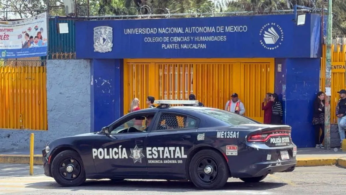 Padres de familia del CCH Naucalpan exigen seguridad dentro y fuera del plantel