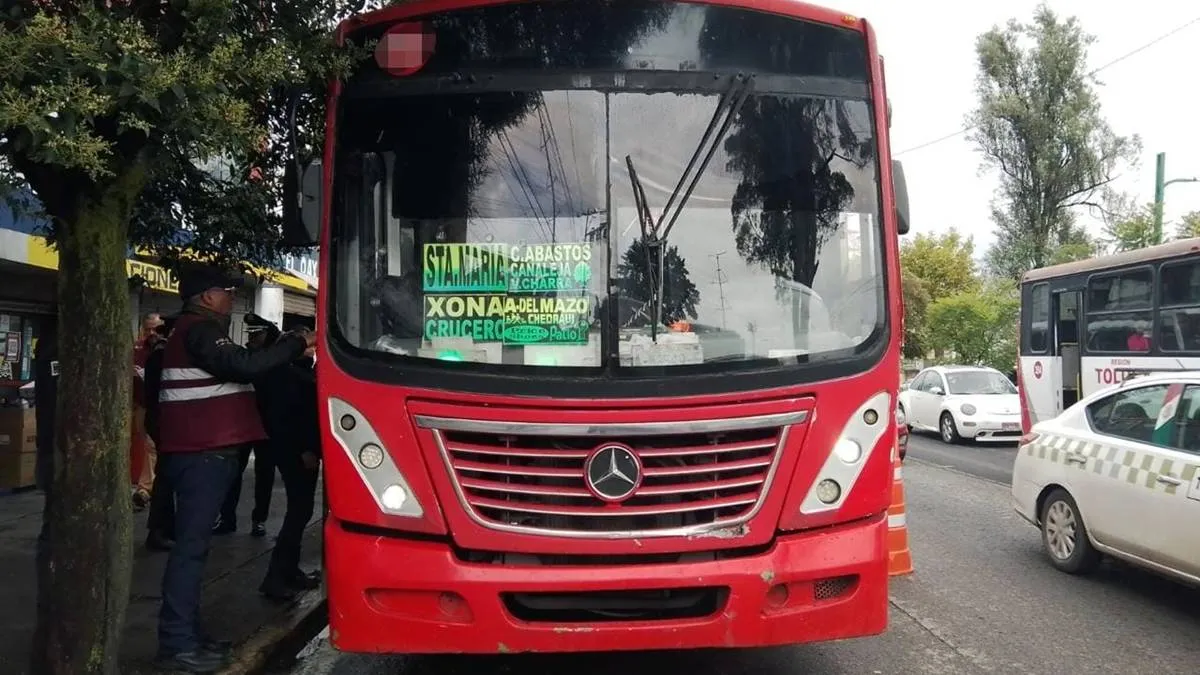 Infraccionan a nueve unidades del transporte público en Toluca