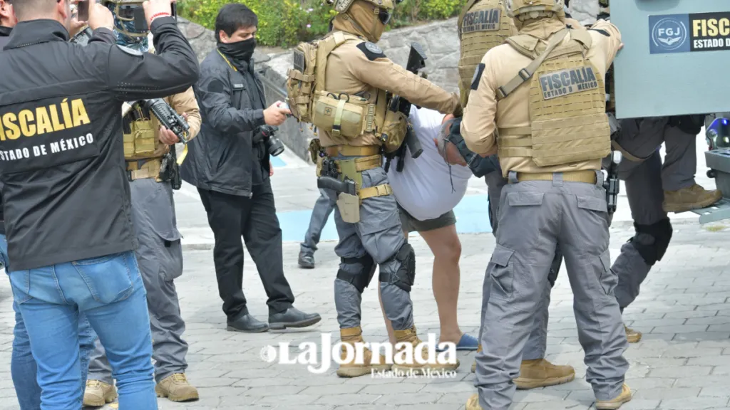 Dirigente de GOPEZ es trasladado a penal de Tenango del Valle