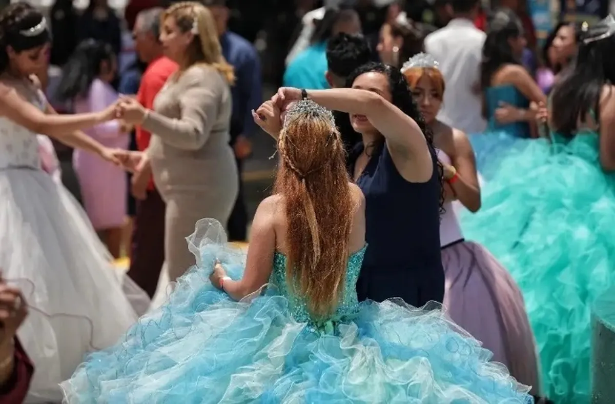 Todo listo para Expo Mis Quince Neza 2025