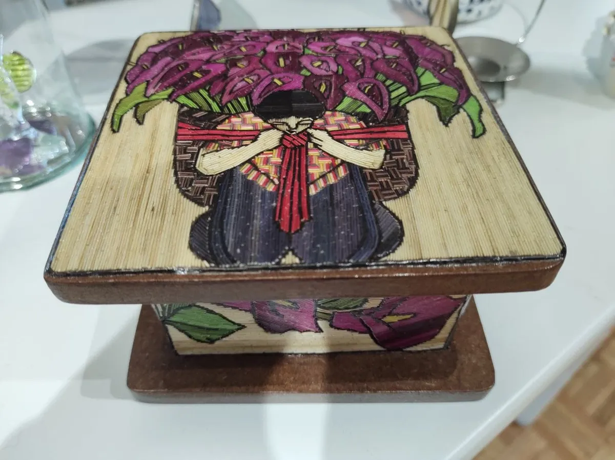 Edomex: Elaboran artesanos coloridas piezas con fibras vegetales