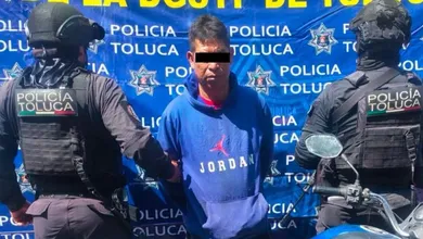 Operativos de seguridad en Toluca permiten recuperar dos motocicletas con reporte de robo.