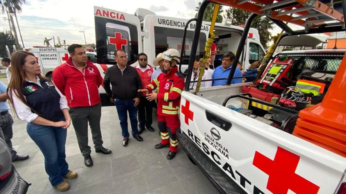 Ecatepec: Logran donación de ambulancias a la Cruz Roja