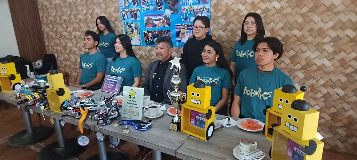 Estudiantes de Atlacomulco alistan viaje a Robofest 2026 en Michigan