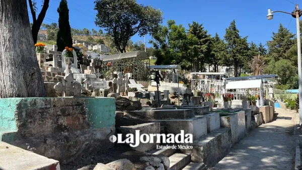 Encargados de panteones garantizan abastecimiento de agua