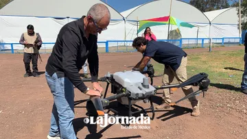 UACh capacita a pilotos de drones agrícolas