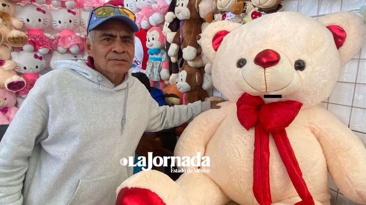 Nezahualcóyotl: Tres productores de peluches sobreviven al embate de productos chinos