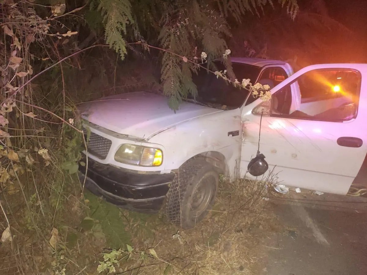 Alcaldesa, dos regidoras y empleado de Ecatzingo, heridos tras volcadura