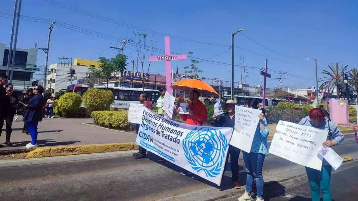 Nezahualcóyotl: bloquean vecinos por presunta desaparición forzada de joven