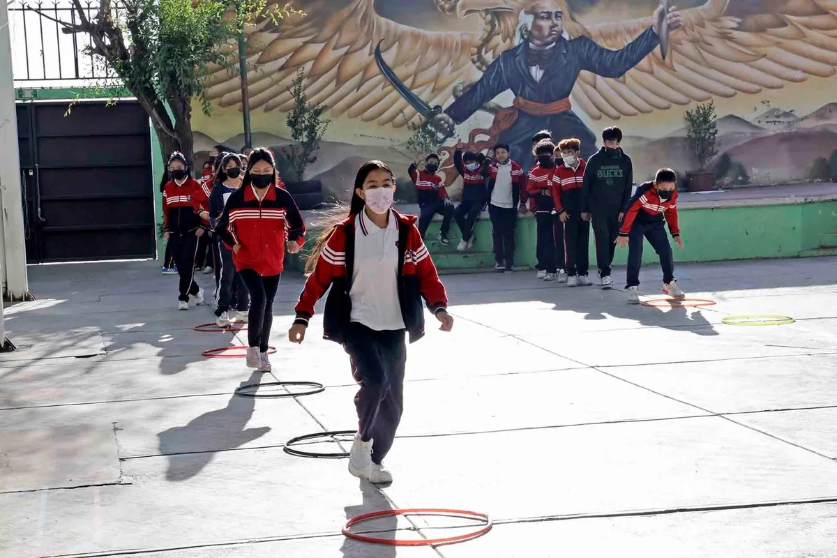 Edomex analiza mandar a clases virtuales a alumnos por frío extremo en zonas de riesgo