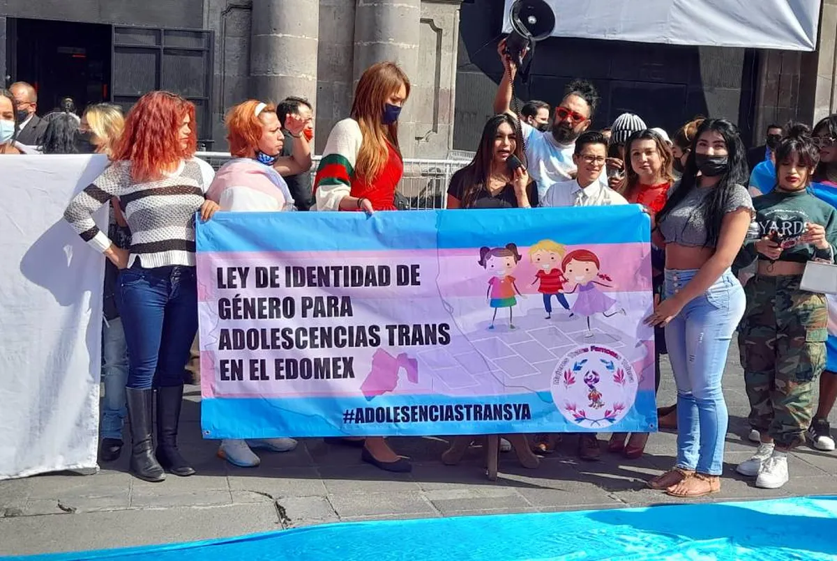 Comunidad LGBTTTIQ pide reconocimiento legal de adolescencias trans