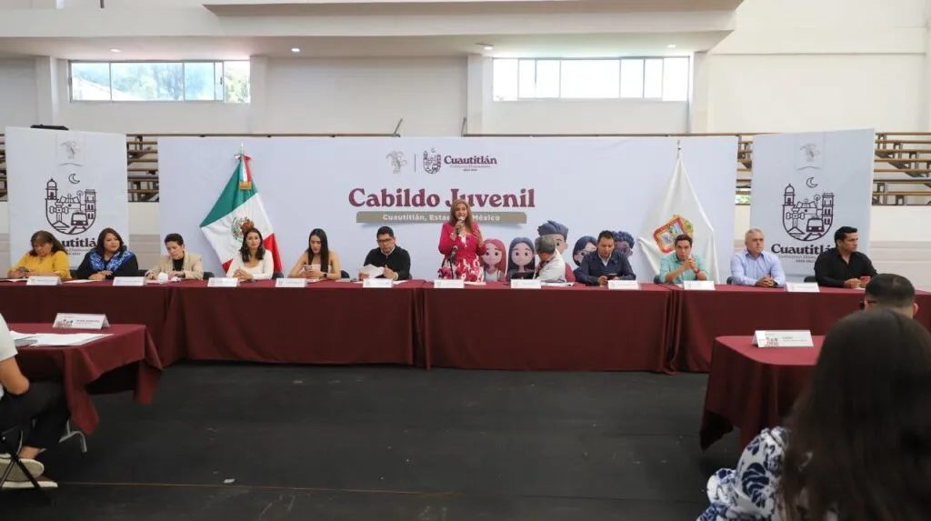 Cuautitlán celebra cabildo juvenil con la participación de jóvenes en el marco del día internacional de la juventud
