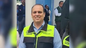 Trabajadores de Comisión de Riesgos Sanitarios piden destitución de su titular