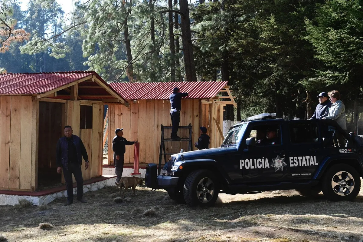 Texcaltitlán: Delfina Gómez entrega  rehabilitación de espacios educativos, deportivos y de seguridad
