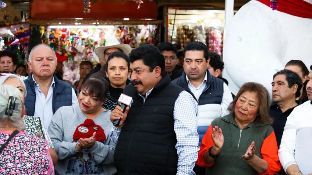 Se inaugura el comercio navideño en la Plaza de las Tradiciones de Texcoco