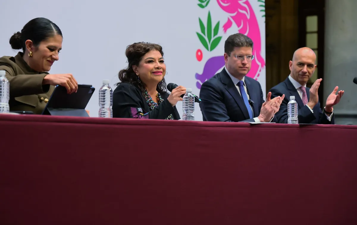 Clara Brugada presenta estrategia para abatir el robo de autos y motocicletas